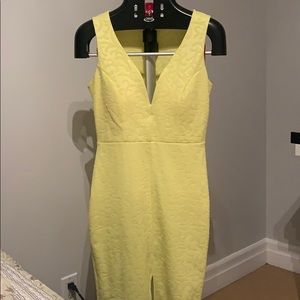 Yellow green color, brand new dress